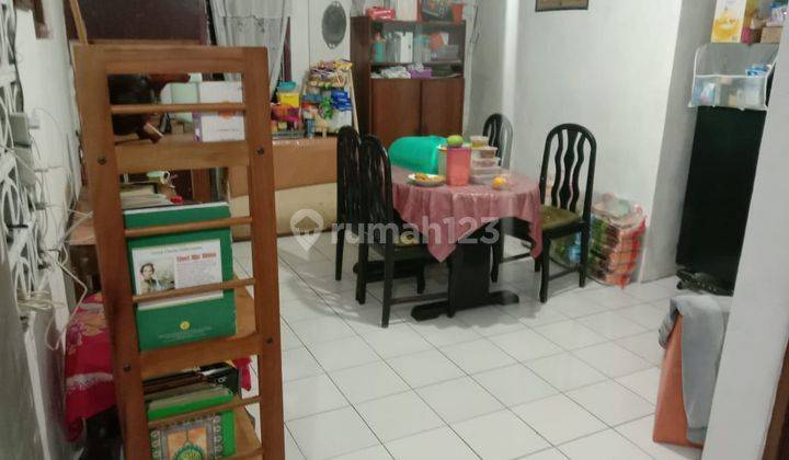 Rumah 1 Lantai Kondisi Siap Huni Dengan 4 Kamar di Kemanggisan Jakarta Barat 2