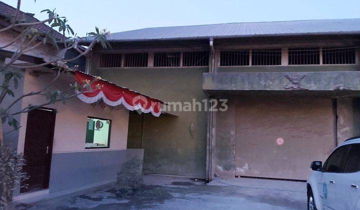 Gudang 10 Are di Jalan Cokroaminoto Ubung 4