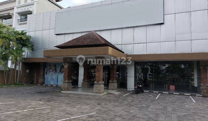 Gedung Bagus di Jl. By Pass Ngurah Rai, Simpang Dewa Ruci 1