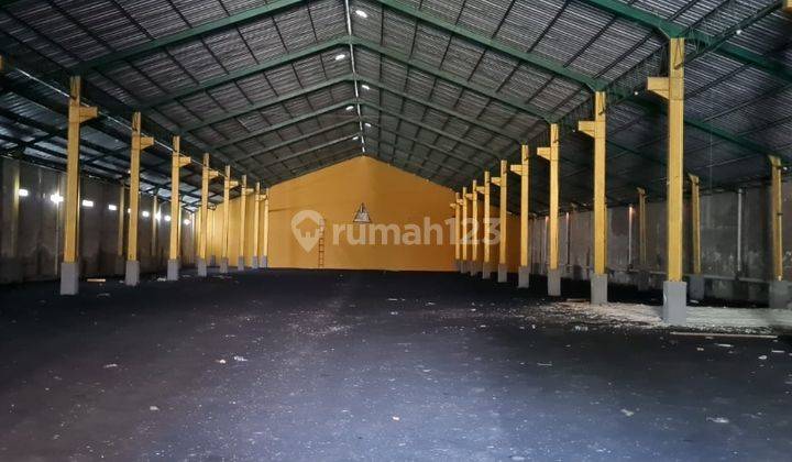 Gudang Dan Kantor Di Pering, Jl. Ida Bagus Mantra SHM 6