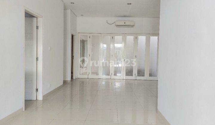 Rumah di Perumahan One Gate System Kuta Palace Residence 5