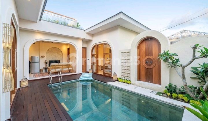 Elegant & Stylish 3 Bedroom Villa with Rooftop & Pool in Ungasan