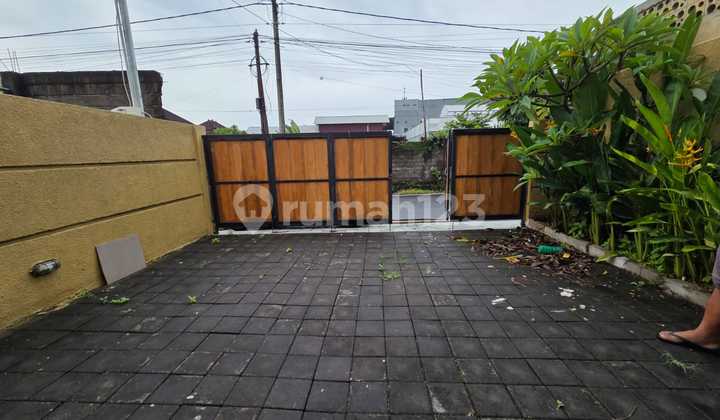 Rumah Cantik Minimalis Jl. Tukad Batanghari 2