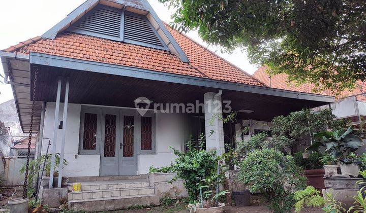 Rumah Kolonial Belanda Jalan Musi Pusat Kota 1