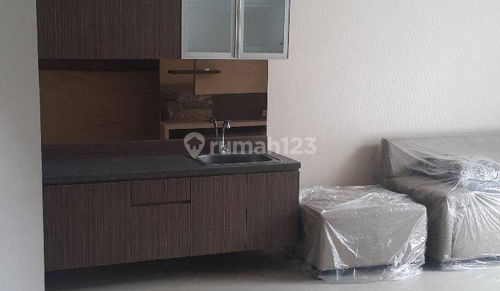 Rumah Minimalis The Royal Park Residence Gunung Anyar Rungkut Semi Furnish  2