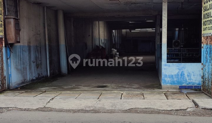 Shop House Wonorejo Street, Manukan Kulon, Side of the Main Road 2