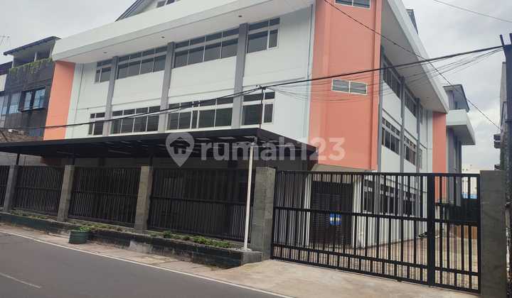 FOR SALE MOUNT SAHARI BUILDING 1319m2 SOUTH FACING, 4 FLOORS, STRATEGIC LOCATION, CODE DS