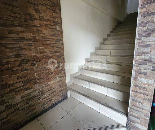 Rumah Mangga Besar Cocok Buat Hotel Dan Kost an 62 Kamar, Ada Lift, Kode Rf 2