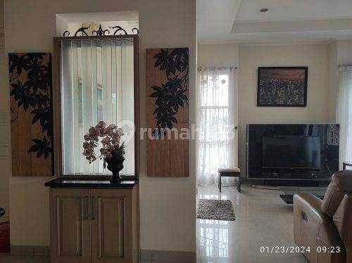 Dijual Rumah Kelapa Gading 196m2 Fullfurnish, 3 Lantai, Lokasi Bagus 2