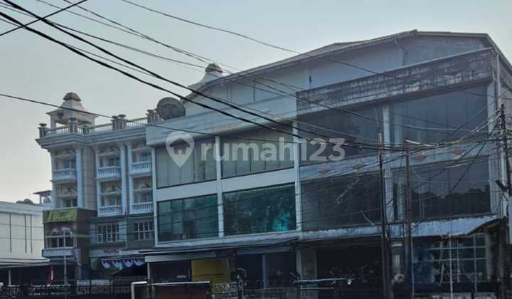 jual rugi gedung ,pondok labu ,pinggir jalan raya 1113 m2, cocok untuk usaha, di bawah njop 1