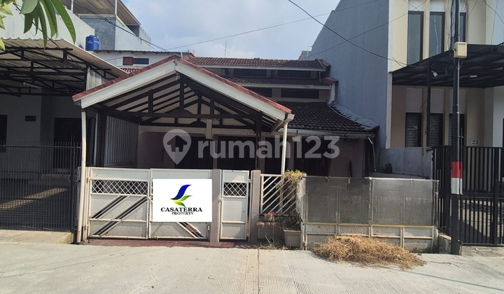 FOR SALE COMFORTABLE 102m2 KELAPA GADING HOUSE, SOUTH FACING, NICE, CODE YE