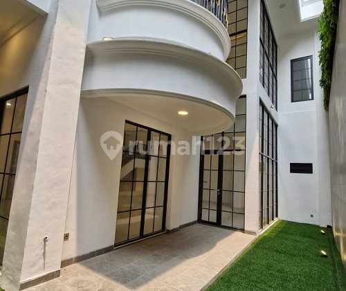 For Sale Tomang House 313m2 Comfortable, Neat, Good Location, North Facing, Code Ry 2