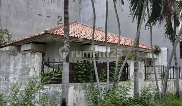 RUMAH SUNTER AGUNG 252m2 JALAN 4 MOBIL,STRATEGIS,HANYA 25 JUTA PER METER RUMAH SUNTER AGUNG 252m2 JALAN 4 MOBIL,STRATEGIS,HANYA 25 JUTA PER METER