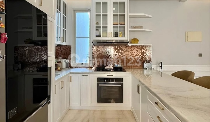 FOR SALE LEBAK BULUS DALAM TOWNHOUSE MEWAH SEMI FURNISHED One Gate System Keamanan 24 Jam Row Jalan Lebar Dekat Ke MRT ada Private Lift 2