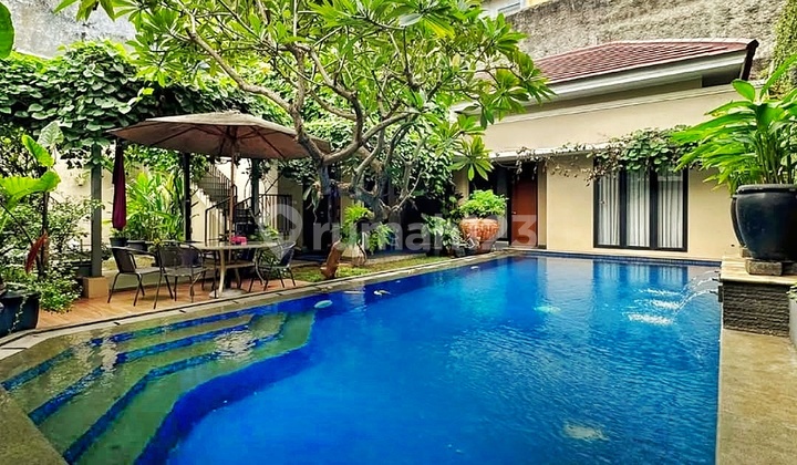 FOR SALE KEMANG MODERN TROPICAL HOUSE IN A QUIET, COMFORTABLE, FLOOD-FREE COMPOUND