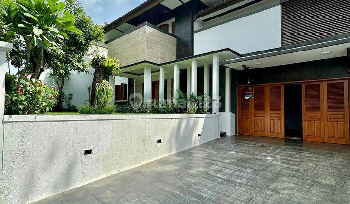 Di Jual Rumah Kebayoran Baru Mewah Lingkungan Asri Tenang Jalan Bebas Banjir Cocok Untuk Yang Sayang Istri 1