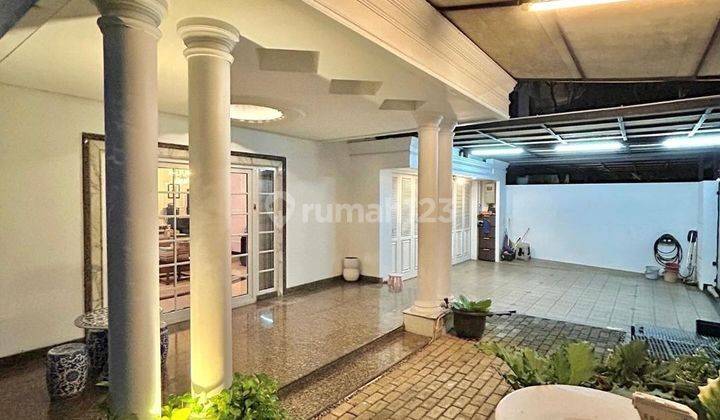 Dijual Rumah Mega Kuningan Kawasan Elit Prime Area Jalan Lebar 2