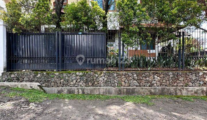 Rumah Komplek Deplu Adam Malik Private Location Tenang Posisi Hoek 2