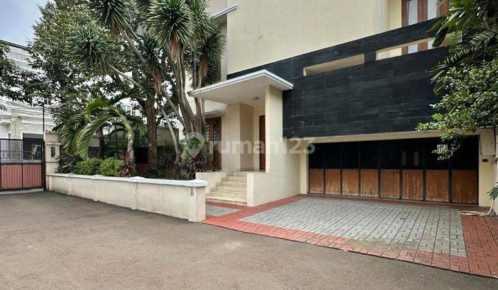 Dijual Rumah Kemang Dalam Cluster Dekat Kemang Raya Jalan Lebar Bebas Banjir Langsung Huni 2