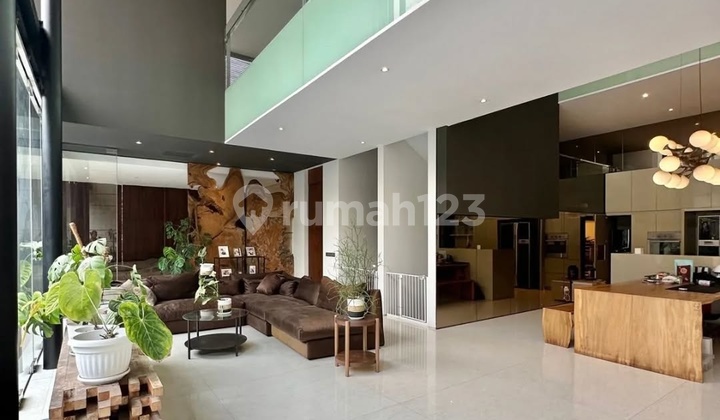 Dijual Rumah Mewah Kebayoran Baru House Designed Nataneka Architect Lokasi depan taman Jalan lebar lokasi strategis dekat Blok M Melawai Station MRT Siap Huni 2