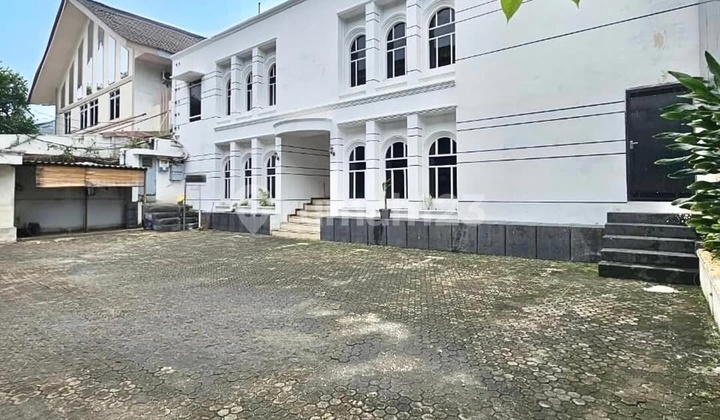 For Sale Kebayoran Baru Commercial Area Near Senayan & Sudirman Suitable for Office Business