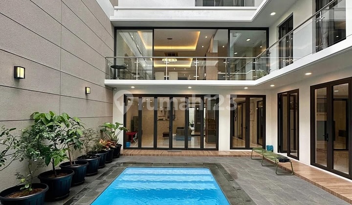 For Sale Mega Kuningan Newly Renovated Tropical House Exclusive Area Inside Complex One Gate Ready to Occupy 2