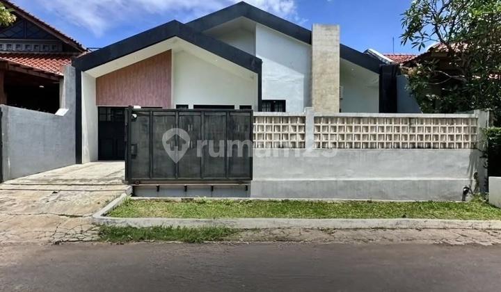 FOR SALE CINERE NEWLY RENOVATED MODERN JAPANDI HOUSE IN A COMPLEX FURNISHED