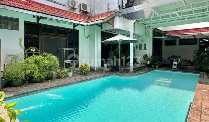 For Sale Bangka Kemang Well-Maintained Old House Premium Area Wide Road Access Flood-Free