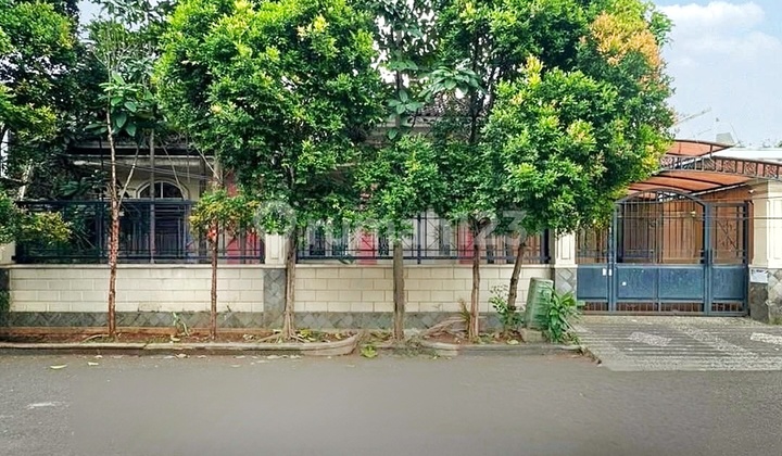 PERMATA HIJAU RUMAH HITUNG TANAH JALAN LEBAR SIAP HUNI DIJUAL CEPAT HARGA MENARIK 2