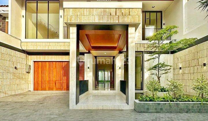 For Sale Kemang Brand New House Halaman Luas Semi Furnished Lokasi Nyaman 2