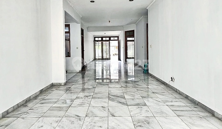 FOR SALE RUMAH PONDOK INDAH HITUNG TANAH AKSES MUDAH DEKAT TAMAN LINGKUNGAN TENANG