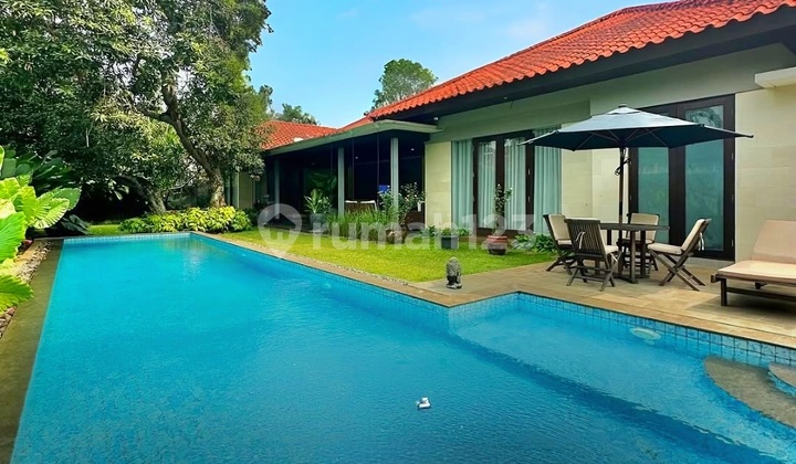 FOR SALE KEMANG DESIGNED BY YORI ANTAR SINGLE-STORY BUILDING SPACIOUS YARD READY TO OCCUPY