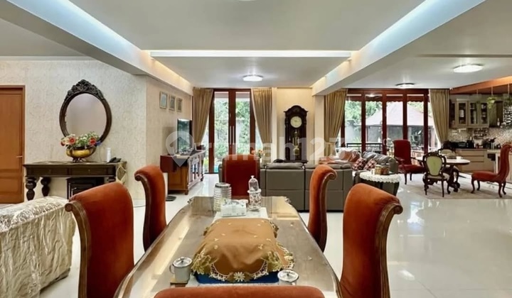 Dijual Cilandak Rumah Mewah 3 Lantai Dekat ke MRT Fatmawati, Tol JORR TB SIMATUPANG & South Quarter Siap Huni Lingkungan Nyaman Bebas Banjir 