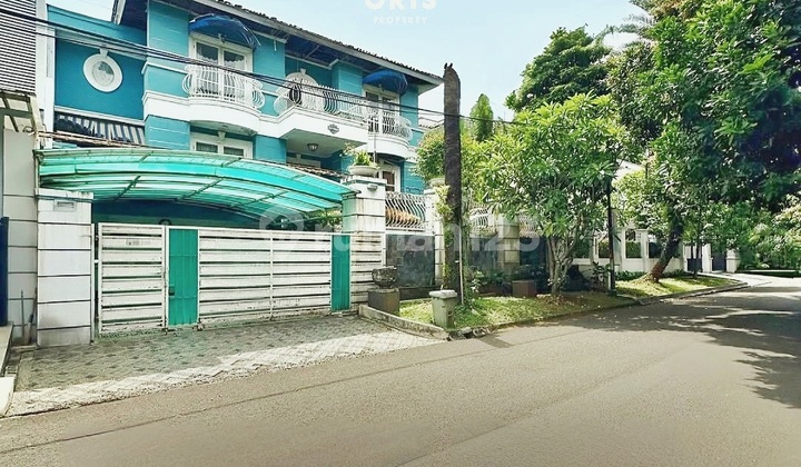 DIJUAL RUMAH PONDOK INDAH LOKASI TERBAIK DALAM KOMPLEK  ONE GATE SYSTEM, JALAN LEBAR