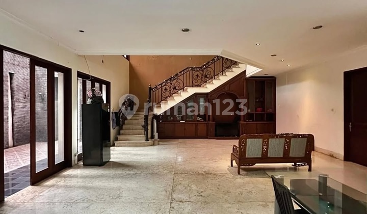 FOR SALE SENOPATI AREA KEBAYORAN BARU PRIME AREA DEKAT SCBD ROW JALAN LEBAR SIAP HUNI 2