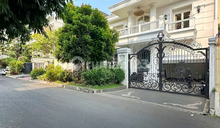 DIJUAL PONDOK INDAH LUXURIOUS MODERN CLASSIC PREMIUM AREA ROW JALAN LEBAR SIAP HUNI AREA FAVORITE