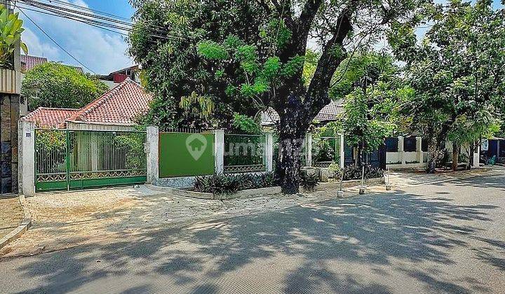 For Sale Kebayoran Baru Rumah Tua Hitung Tanah Lokasi Premium Jalan Lebar Akses Mudah Cocok Untuk Hunian Investor 1