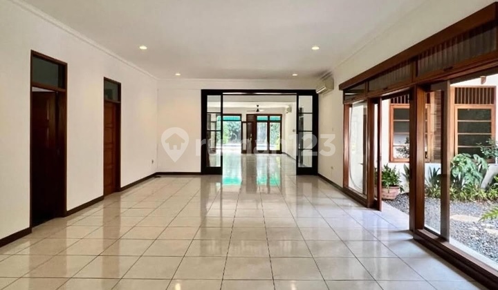 For Sale, Kemang House, Move-In Ready, Spacious Yard, Flood-Free 2