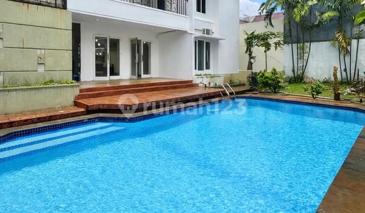 For Sale / For Rent Kemang Rumah Terawat Siap Huni