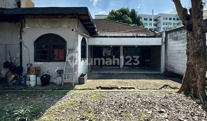DIJUAL MENTENG CIKINI ZONA KOMERSIL IZIN BANGUN 9 LANTAI RUMAH TUA HITUNG TANAH 2
