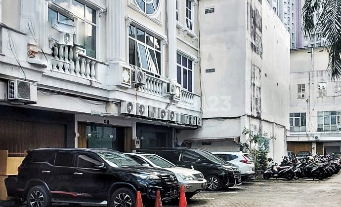 For Sale Tebet Ruko Area Komersil One Gate Sistem Cocok untuk Kantor Usaha