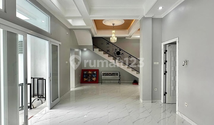 For Sale Cinere Brand New House Modern Classic Row Wide Road Ready to Occupy 2