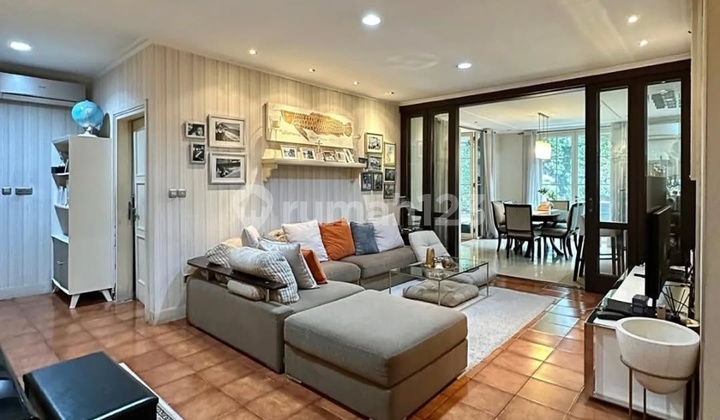 FOR SALE PASAR MINGGU DALAM KOMPLEK ROW JALAN LEBAR BEBAS BANJIR SIAP HUNI