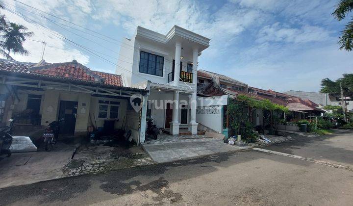 Jual Rumah New Klasik View Gunung di Cluster Taman Tampak Siring Sentul City 1