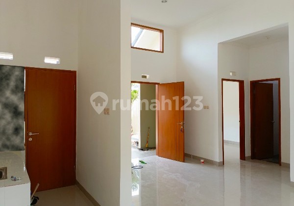 Rumah Siap Huni Lokasi Strategis Dalam Cluster Ciganitri, Bojongsoang Ref.05266