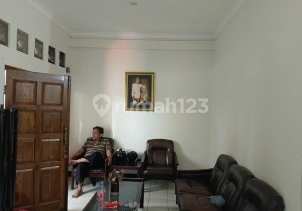 Newly Renovated Move-In Ready House in Antapani Ref.04940