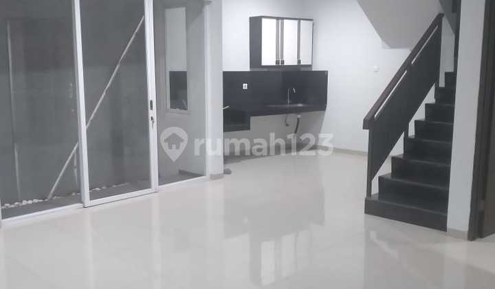 Rumah Siap Huni Di Cluster Sayap Setrasari , Gegerkalong Ref.04395 1
