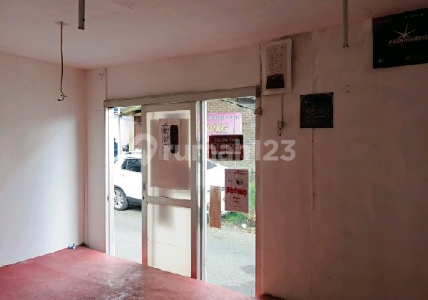 Ruko Siap Pakai di Sayap Sekeloa, Tubagus Ismail Ref.04979 Ruko Siap Pakai di Sayap Sekeloa, Tubagus Ismail Ref.04979