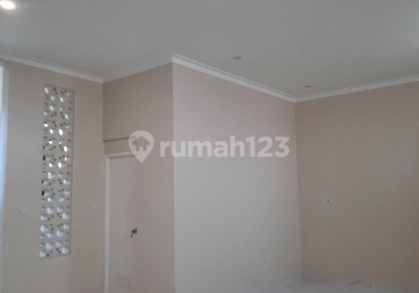 Rumah Siap Huni, Modern dan Elegan, Sayap singgasana pradana, Cibaduyut Wetan, Kota Bandung Ref.05022