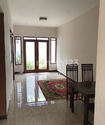 Rumah Siap Huni Semi Furnished di Setibudi Regency Ref.03206